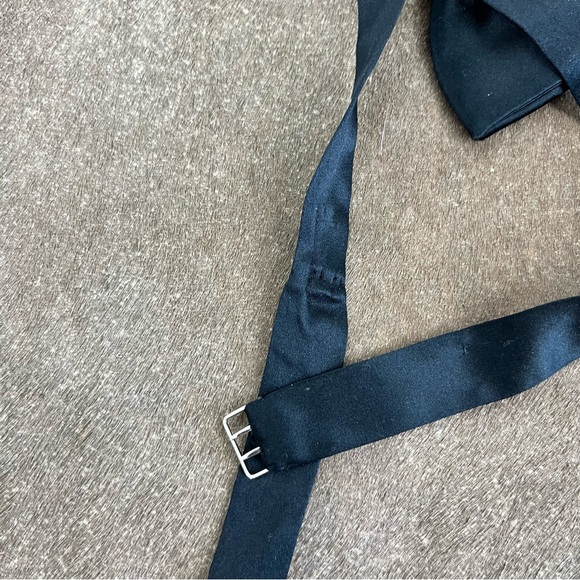 Dunhill Tailors Silk Butterfly Bow Tie - Picture 4 of 5